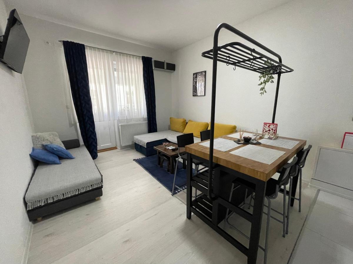 Guest House Mylan Licko Petrovo Selo Exterior photo